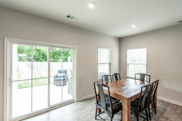 269 Grassy Glen Dr, Gallatin, TN 37066