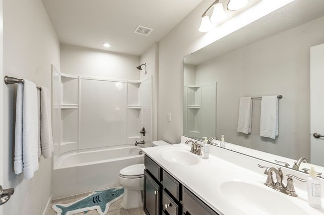 269 Grassy Glen Dr, Gallatin, TN 37066