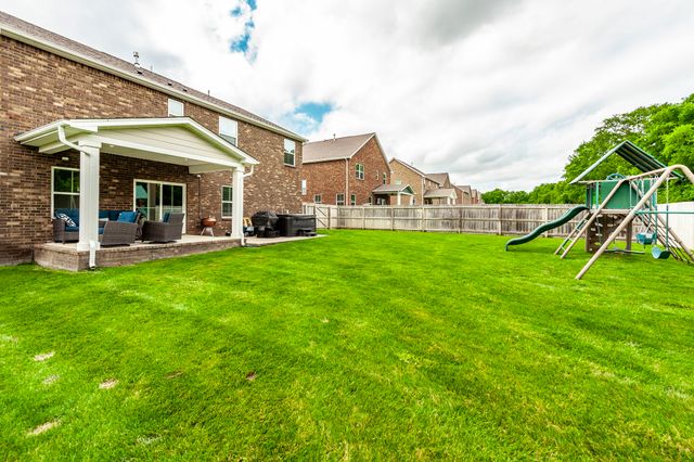 269 Grassy Glen Dr, Gallatin, TN 37066