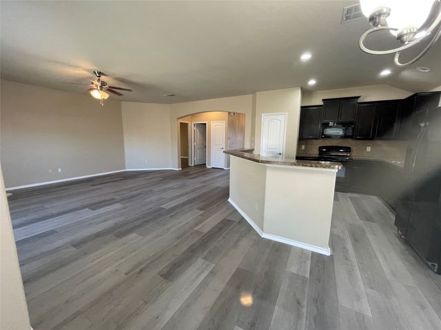 1117 Lake Grove Drive, Little Elm, TX 75068