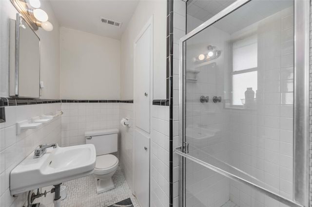 615 Massey Tompkins Road, Baytown, TX 77521