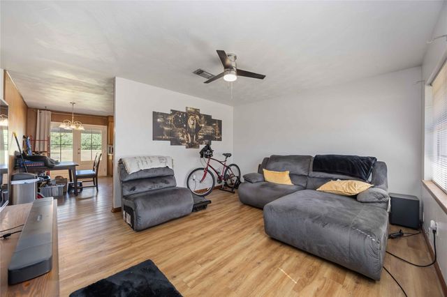 615 Massey Tompkins Road, Baytown, TX 77521