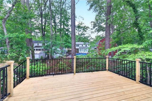 315 De Laura DR, Newport News, VA 23608