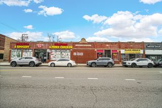 5600 W Division Street, Chicago, IL 60651