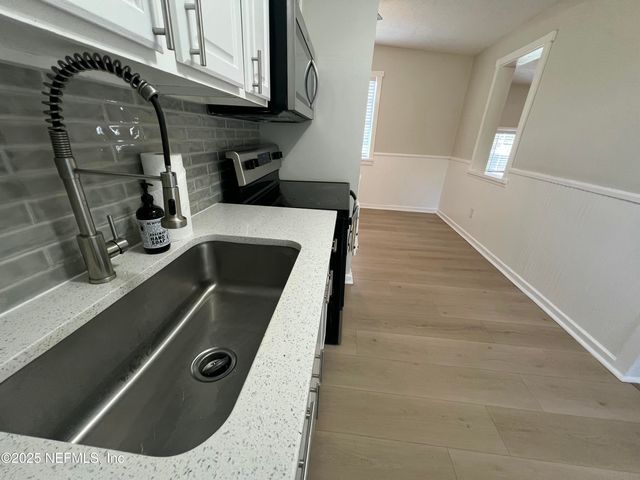 13603 LYLE Road, Jacksonville, FL 32218