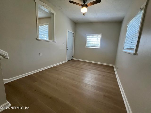 13603 LYLE Road, Jacksonville, FL 32218