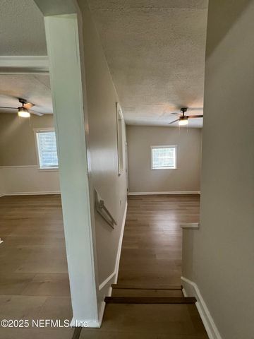 13603 LYLE Road, Jacksonville, FL 32218