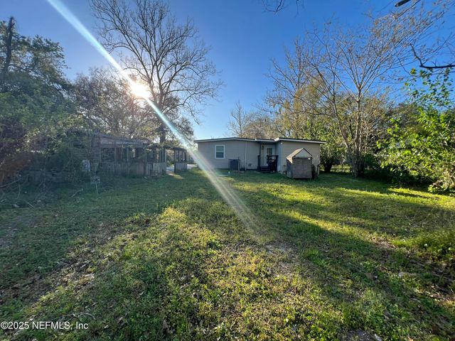 13603 LYLE Road, Jacksonville, FL 32218