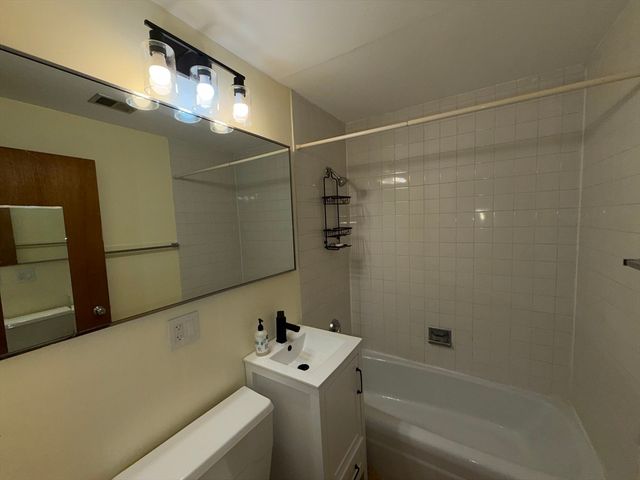 12 Inman St. 23, Cambridge, MA 02139