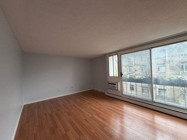 12 Inman St. 23, Cambridge, MA 02139