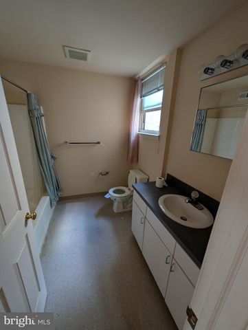 1607 N 18TH ST, Philadelphia, PA 19121