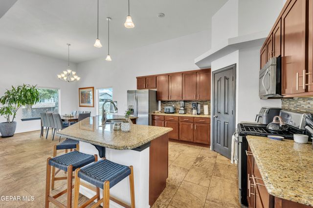 5649 VALLEY MAPLE Drive, El Paso, TX 79932