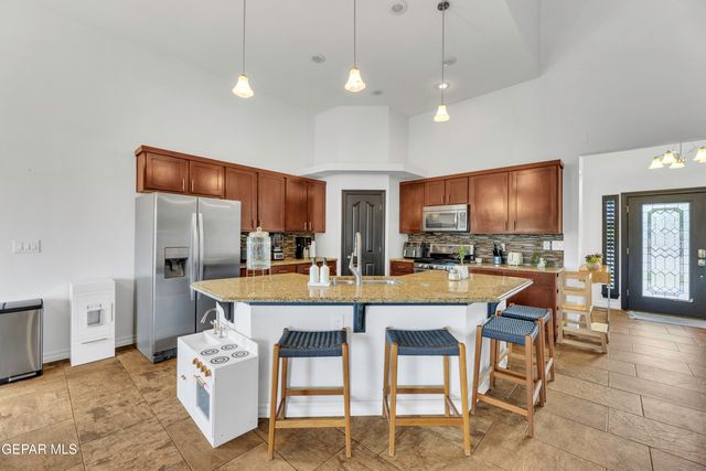 5649 VALLEY MAPLE Drive, El Paso, TX 79932