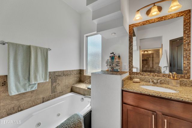 5649 VALLEY MAPLE Drive, El Paso, TX 79932