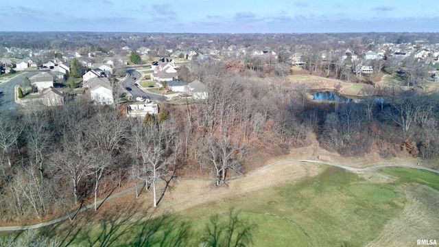 4100 W VISTARIDGE Court, Peoria, IL 61615
