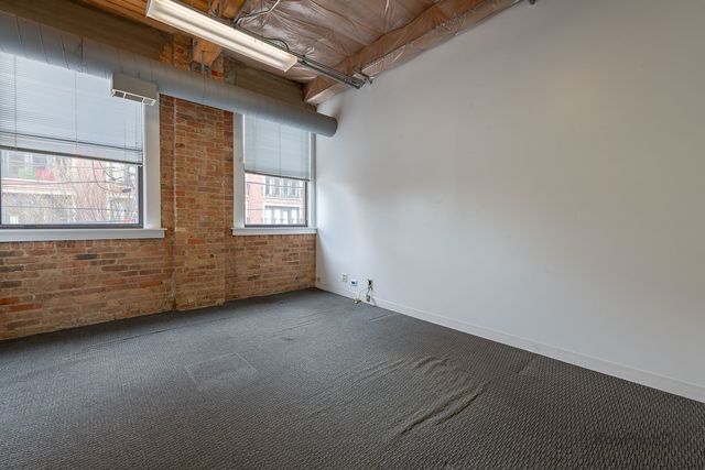 921 W Van Buren Street 2D, Chicago, IL 60607