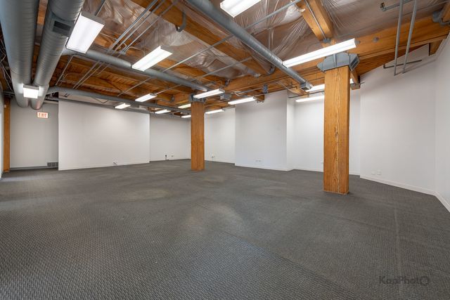 921 W Van Buren Street 2D, Chicago, IL 60607