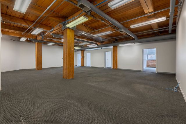 921 W Van Buren Street 2D, Chicago, IL 60607