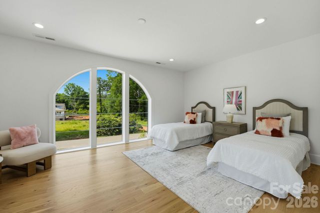 6133 Creola Road, Charlotte, NC 28270