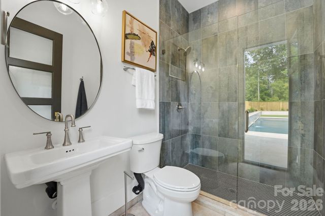 6133 Creola Road, Charlotte, NC 28270