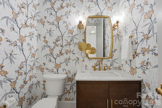 6133 Creola Road, Charlotte, NC 28270