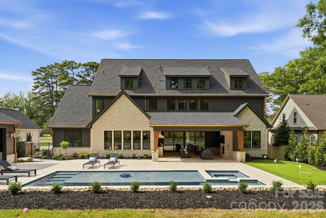 6133 Creola Road, Charlotte, NC 28270