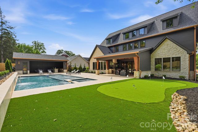 6133 Creola Road, Charlotte, NC 28270