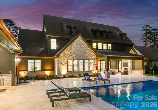 6133 Creola Road, Charlotte, NC 28270
