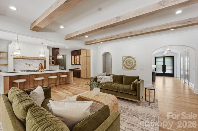 6133 Creola Road, Charlotte, NC 28270