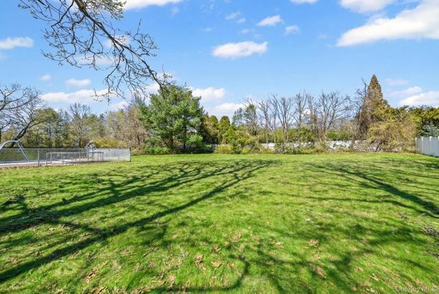 479 Half Hollow Road, Dix Hills, NY 11746
