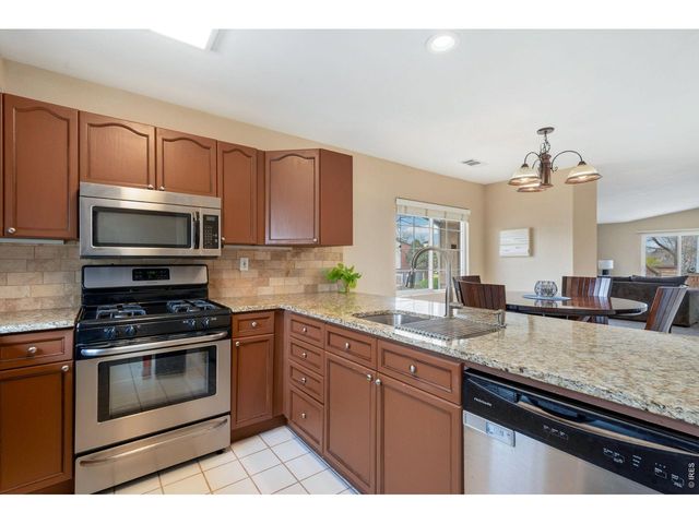 5102 W 11th St, Greeley, CO 80634