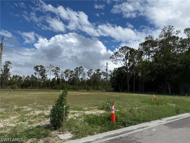 306 Riviera Tulum AVE, Naples, FL 34110