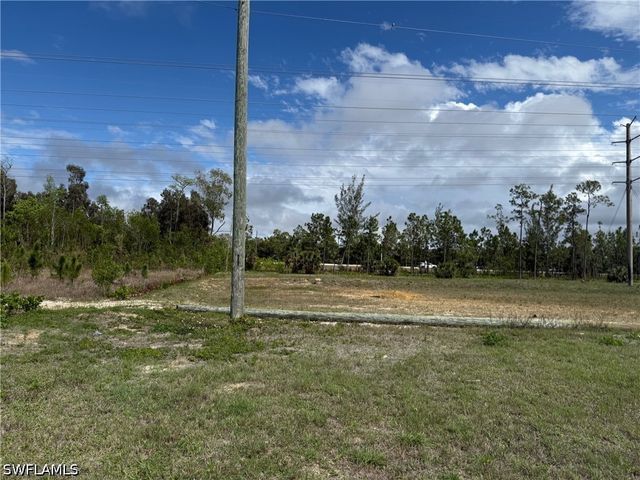 306 Riviera Tulum AVE, Naples, FL 34110