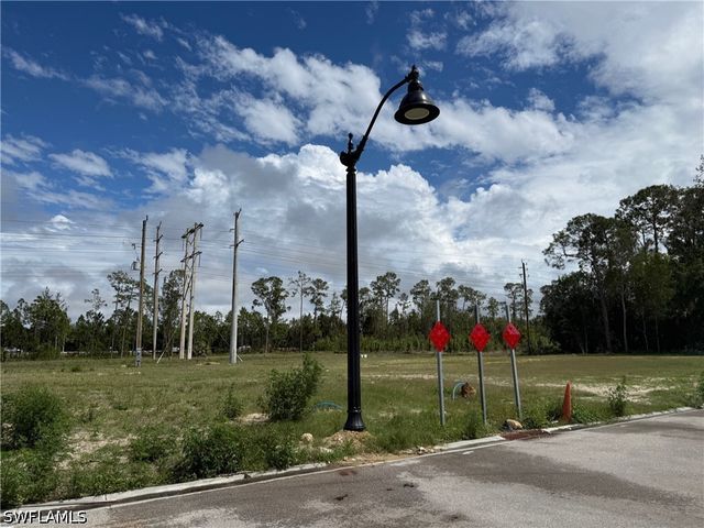 306 Riviera Tulum AVE, Naples, FL 34110