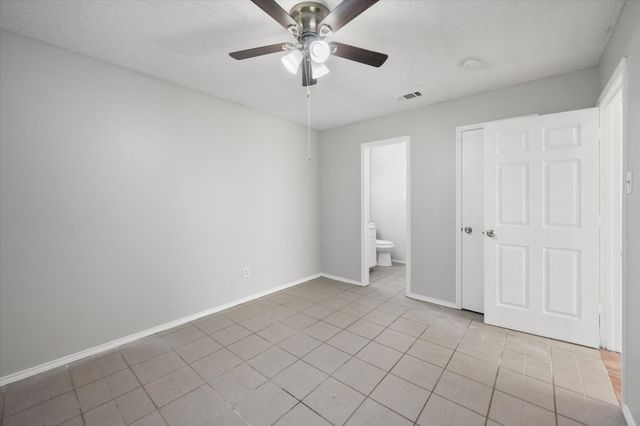 5821 Mansfield Road, Arlington, TX 76017