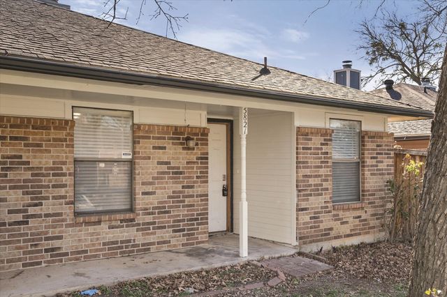 5821 Mansfield Road, Arlington, TX 76017