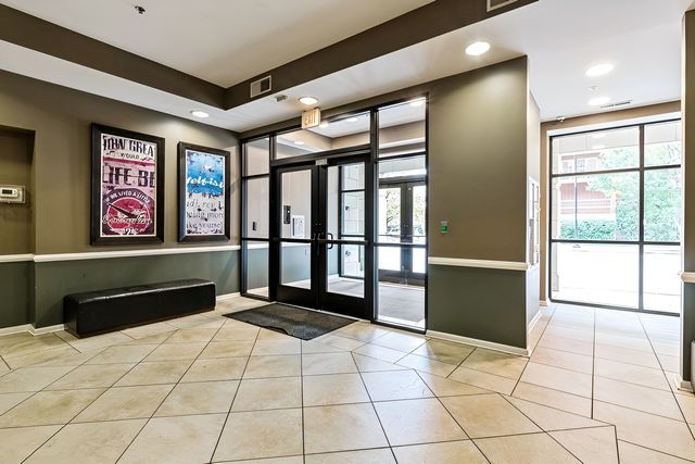 656 Pearson Street 505C, Des Plaines, IL 60016