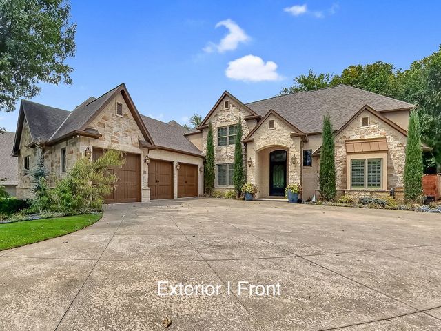 10610 S Nandina Court, Jenks, OK 74037