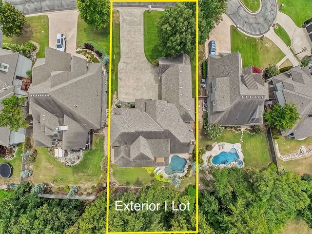 10610 S Nandina Court, Jenks, OK 74037