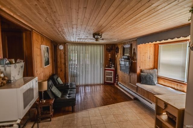 3826 E Forest Lodge Loop, Monticello, IN 47960