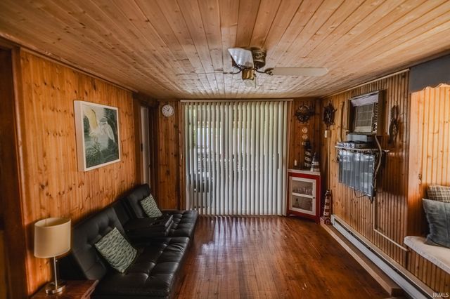 3826 E Forest Lodge Loop, Monticello, IN 47960