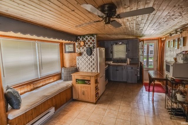 3826 E Forest Lodge Loop, Monticello, IN 47960