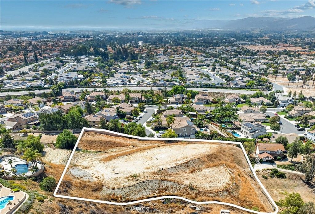 Image 7 of property listing at 23750 Adams Avenue, Murrieta, CA 92562
