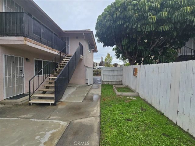 6051 Lemon Avenue C, Cypress, CA 90630