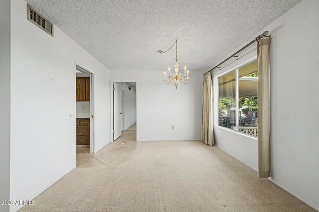 9726 W HUTTON Drive, Sun City, AZ 85351