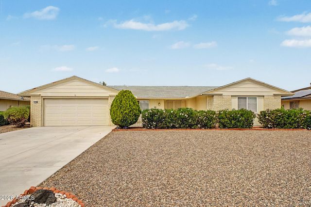 9726 W HUTTON Drive, Sun City, AZ 85351
