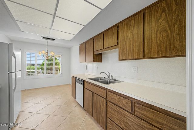 9726 W HUTTON Drive, Sun City, AZ 85351