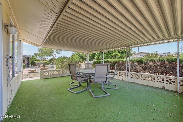 9726 W HUTTON Drive, Sun City, AZ 85351