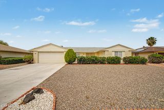 9726 W HUTTON Drive, Sun City, AZ 85351