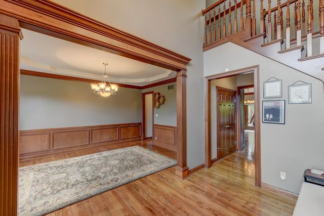 9937 Tanglewood Court, Munster, IN 46321